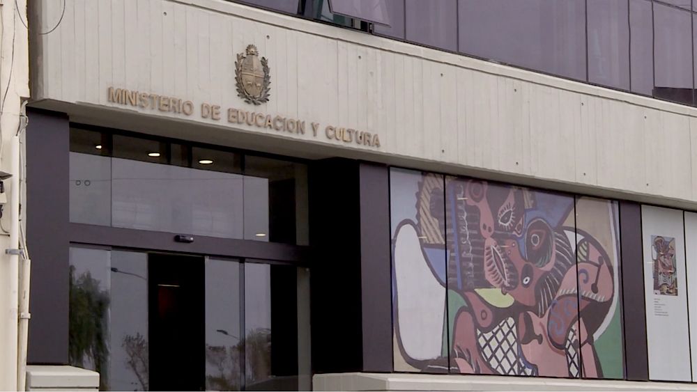 Ministerio de Educación y Cultura